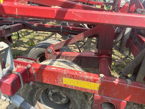 2009 Wil-Rich Quad X2 Field Cultivator