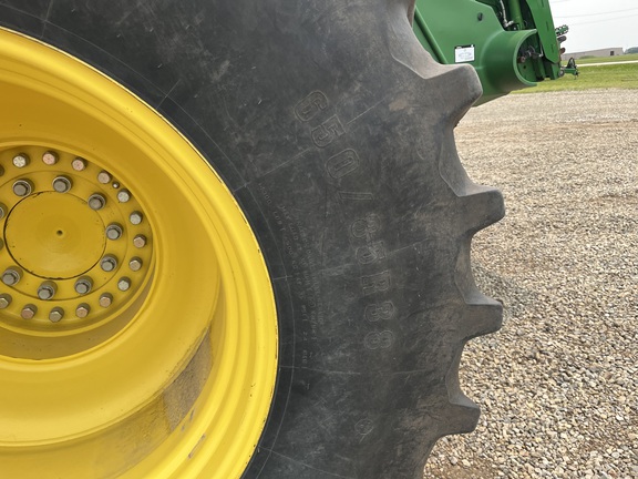 2017 John Deere S690 Combine