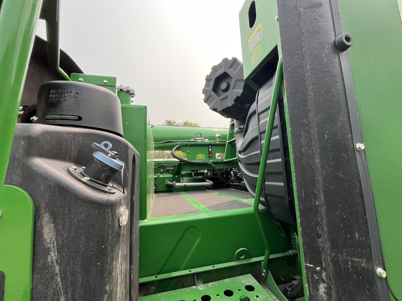 2017 John Deere S690 Combine