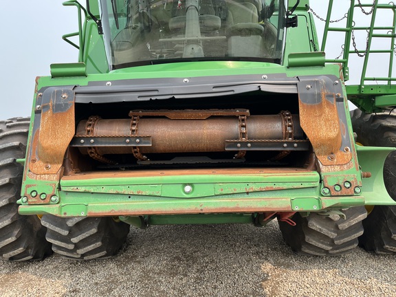2017 John Deere S690 Combine