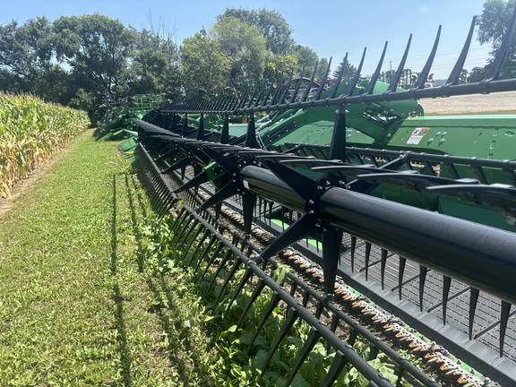 2023 John Deere RD45F Header Combine