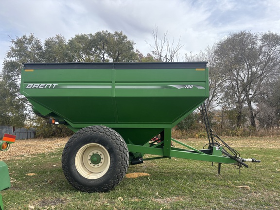 2007 Brent 780 Grain Cart