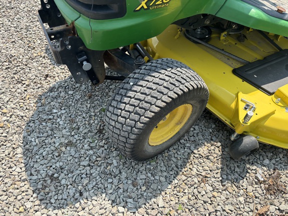 2007 John Deere X720 Garden Tractor