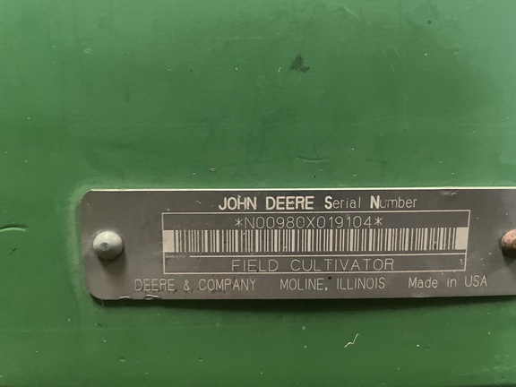 2002 John Deere 980 Field Cultivator