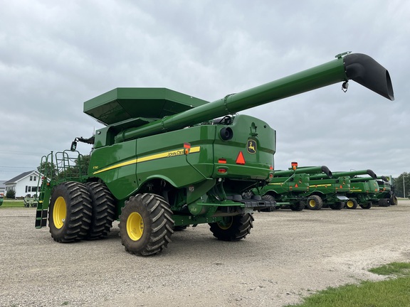 2024 John Deere S790 Combine