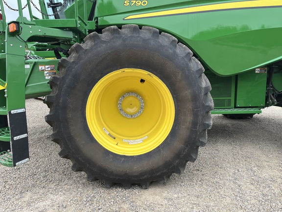 2024 John Deere S790 Combine