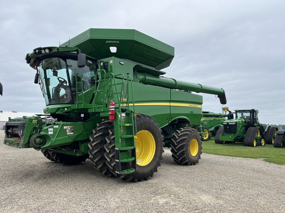 2024 John Deere S790 Combine