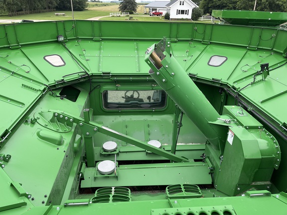 2024 John Deere S790 Combine