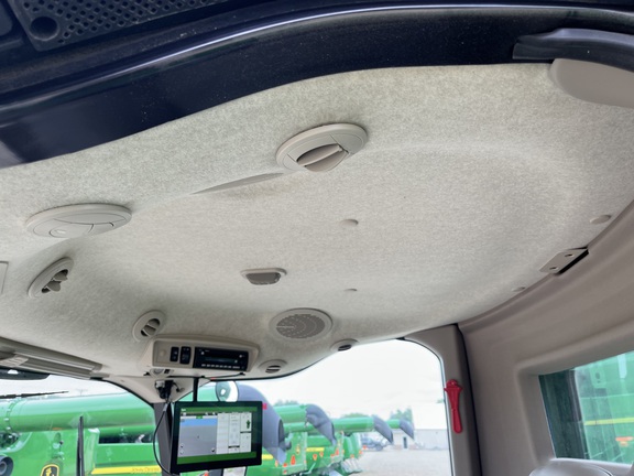 2024 John Deere S790 Combine