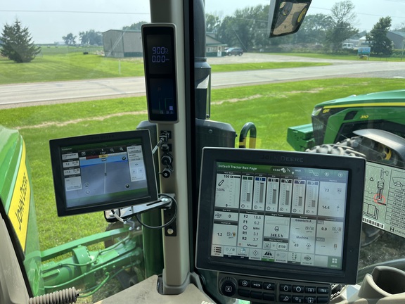 2023 John Deere 8RX 410 Tractor Rubber Track