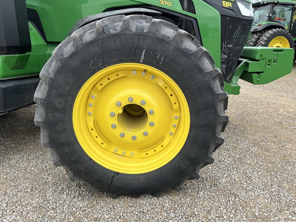 2024 John Deere 8R 370 Tractor
