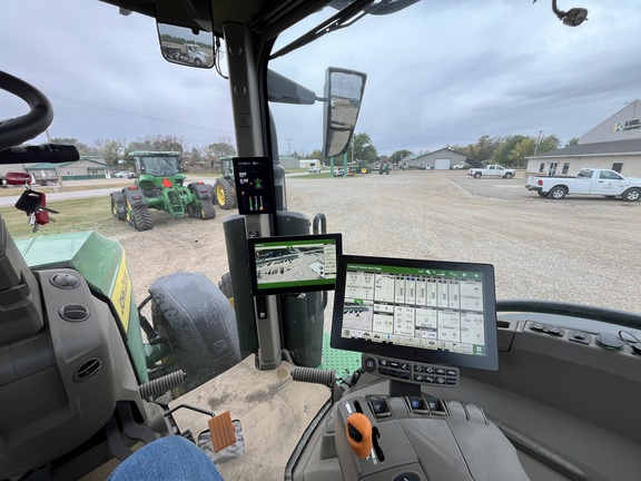 2024 John Deere 8R 370 Tractor