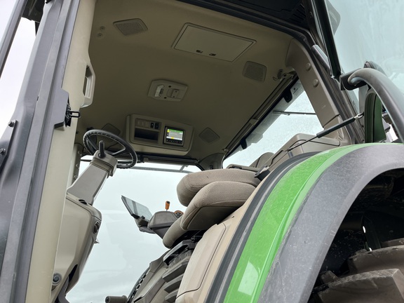 2024 John Deere 8R 310 Tractor