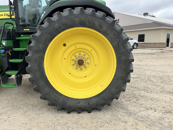 2024 John Deere 8R 230 Tractor