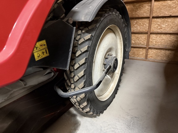 2018 Miller Pro Nitro 7310 Sprayer/High Clearance