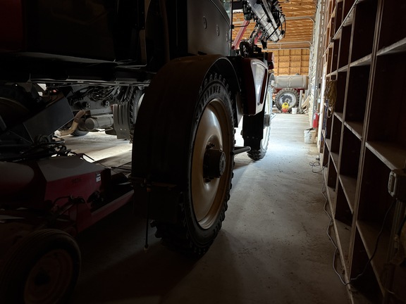 2018 Miller Pro Nitro 7310 Sprayer/High Clearance