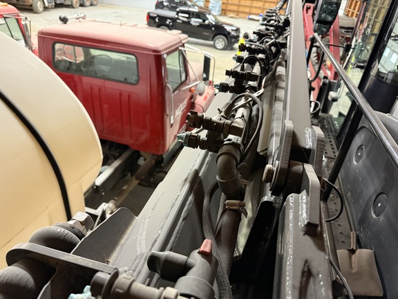 2018 Miller Pro Nitro 7310 Sprayer/High Clearance