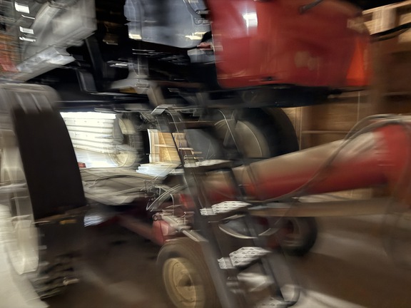 2018 Miller Pro Nitro 7310 Sprayer/High Clearance