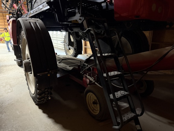 2018 Miller Pro Nitro 7310 Sprayer/High Clearance