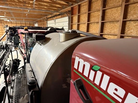 2018 Miller Pro Nitro 7310 Sprayer/High Clearance