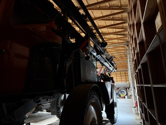 2018 Miller Pro Nitro 7310 Sprayer/High Clearance