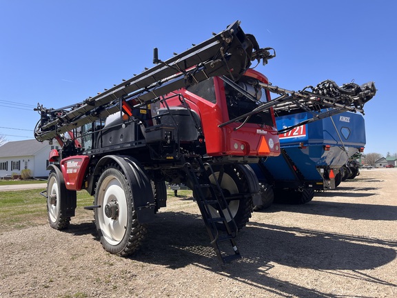 2018 Miller Pro Nitro 7310 Sprayer/High Clearance