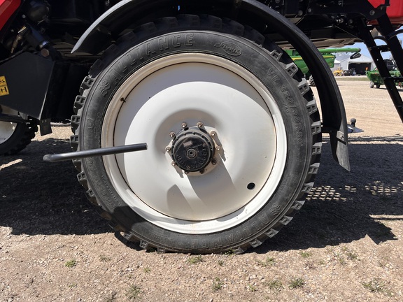 2018 Miller Pro Nitro 7310 Sprayer/High Clearance