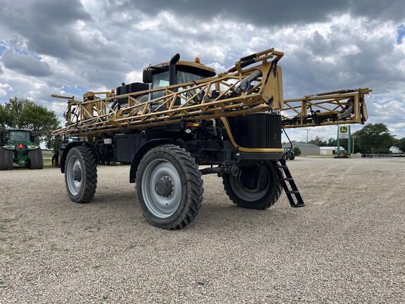 2017 RoGator RG1100B Sprayer/High Clearance