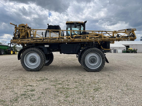 2017 RoGator RG1100B Sprayer/High Clearance
