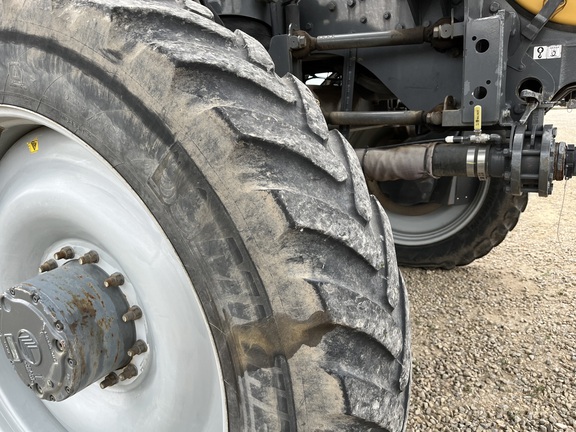 2017 RoGator RG1100B Sprayer/High Clearance