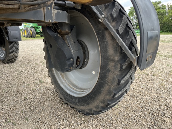 2017 RoGator RG1100B Sprayer/High Clearance