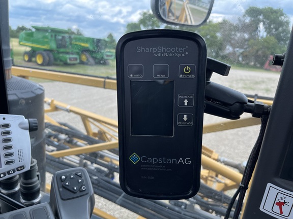 2017 RoGator RG1100B Sprayer/High Clearance