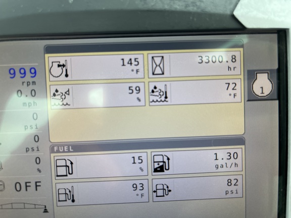 2017 RoGator RG1100B Sprayer/High Clearance