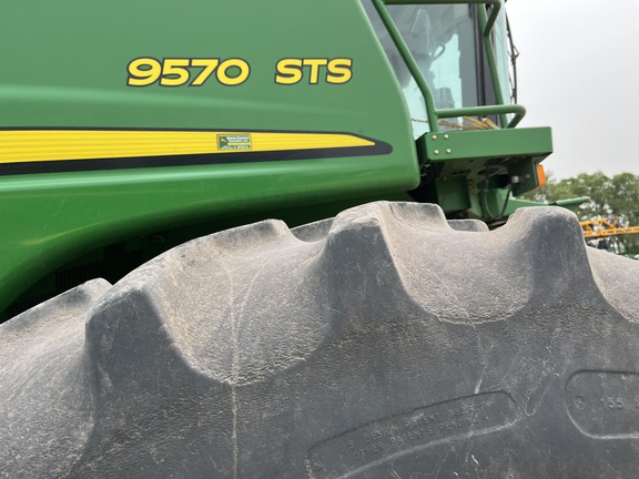 2008 John Deere 9570 STS Combine