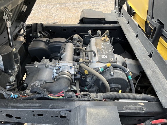 2021 John Deere XUV 835M ATV