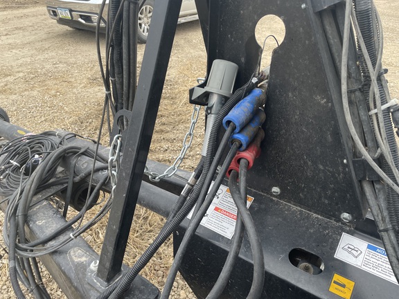 2023 Kinze 1721 Grain Cart