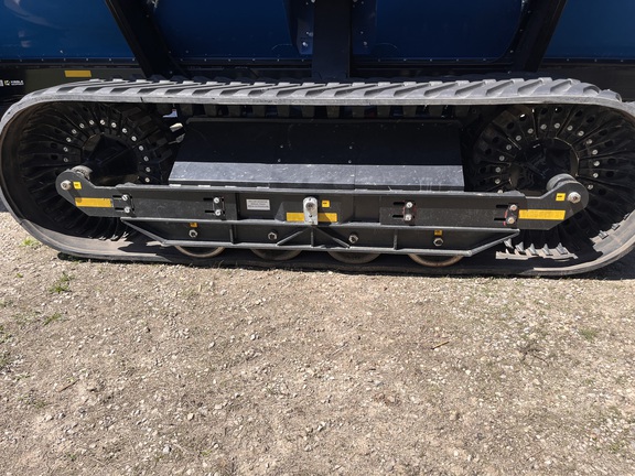 2023 Kinze 1721 Grain Cart