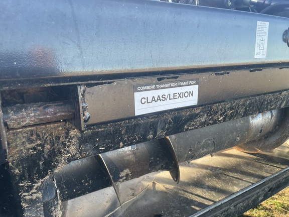 2017 MacDon FD75-40 Header Combine