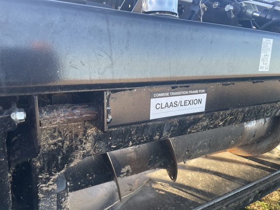 2017 MacDon FD75-40 Header Combine