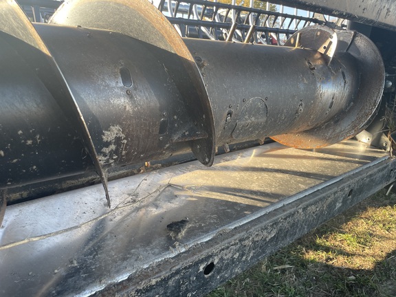 2017 MacDon FD75-40 Header Combine