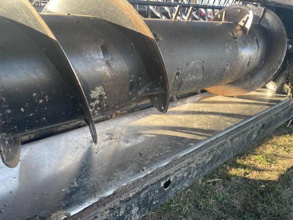 2017 MacDon FD75-40 Header Combine