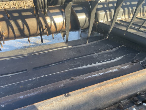 2017 MacDon FD75-40 Header Combine