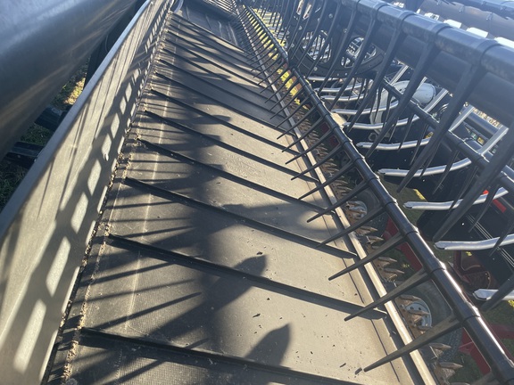 2017 MacDon FD75-40 Header Combine