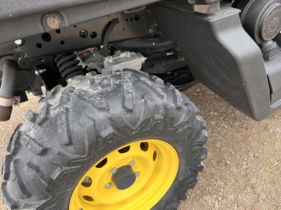 2019 John Deere XUV 835M ATV