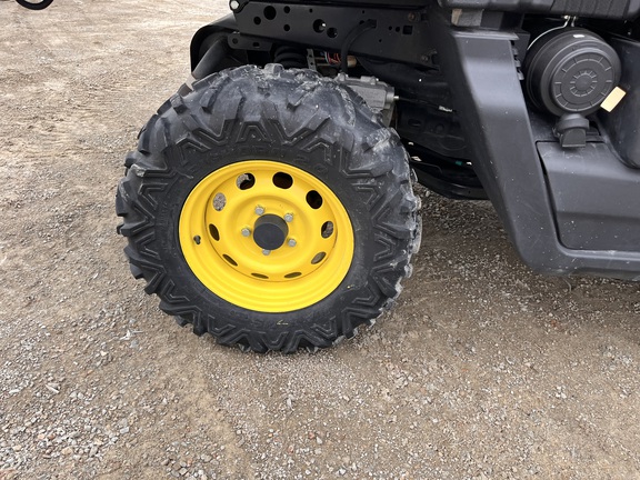 2019 John Deere XUV 835M ATV