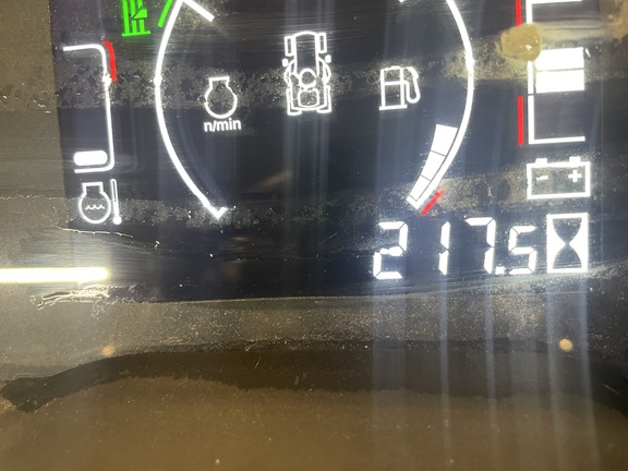 2020 John Deere X734 Garden Tractor