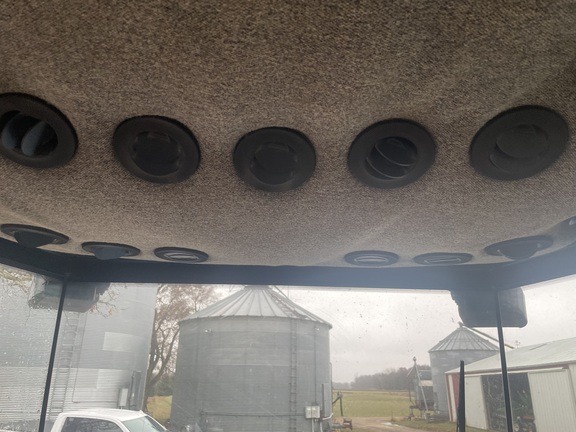 1996 New Holland 9882 Tractor 4WD