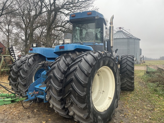 1996 New Holland 9882 Tractor 4WD