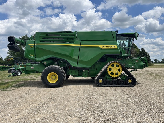 2023 John Deere X9 1000 Combine