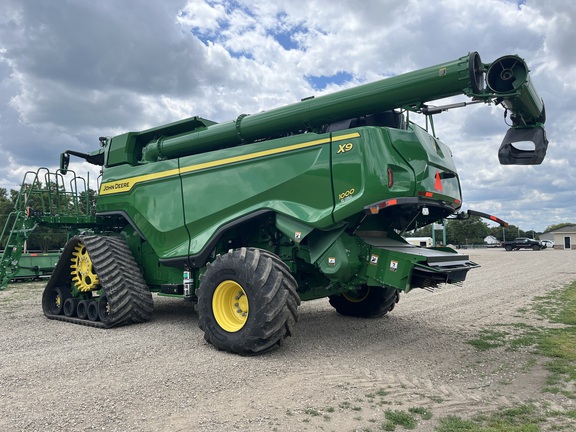 2023 John Deere X9 1000 Combine